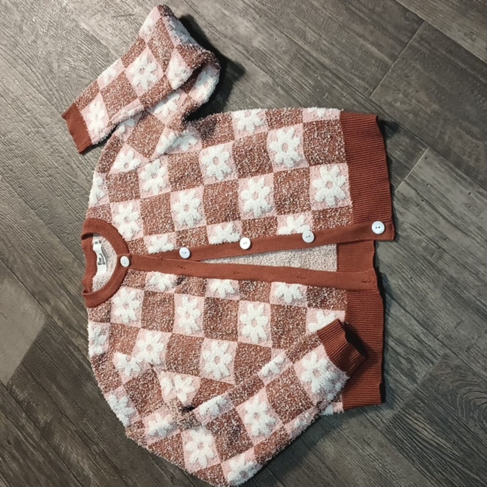 Distressed Checkered Knit Cardigan Sweater